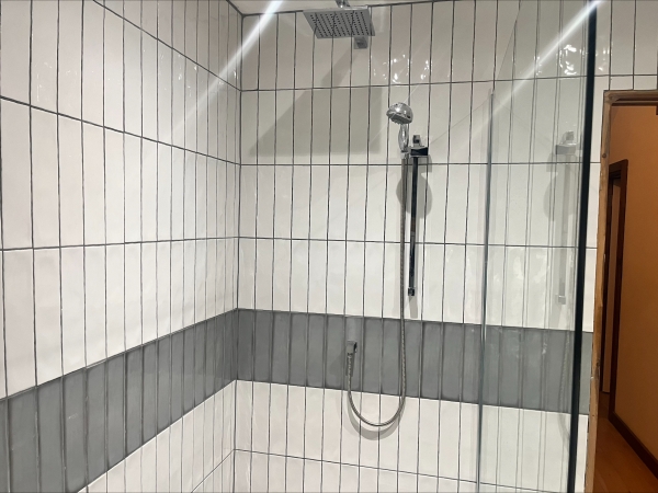 Plumber in Woodchurch, bath installation, plumbing, leadwork, drainage